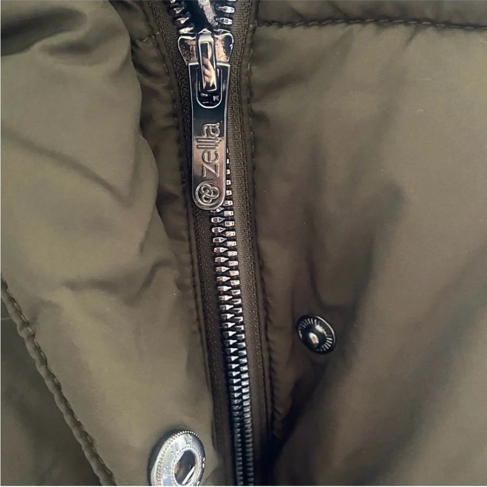 Zella Longline Hooded Zip Up Belted Puffer Vest Olive Green Women’s Sz XXS - Picture 2 of 14